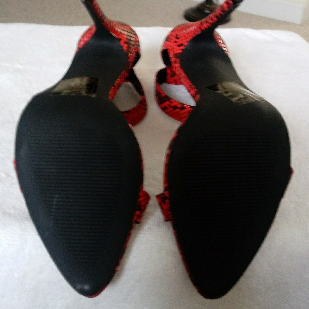 Red/Black Snakeskin Heels - Picture 7 of 8